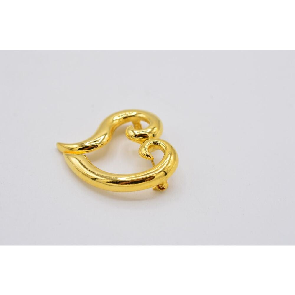 Vintage Heart Pin Brooch Shiny Gold Tone Chunky Valentine's Day NOS 1980s BinAC - Picture 6 of 9